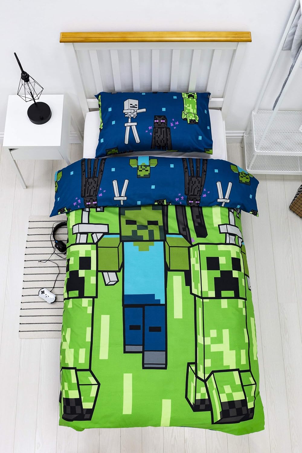 Minecraft Official Creeper Single Duvet Cover Set With Reversible Design And Matching Pillowcase